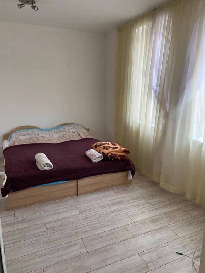 Апартмент 27 Юли 2 Apartment Varna Bagian luar foto