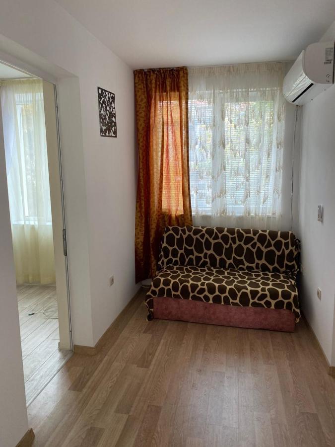 Апартмент 27 Юли 2 Apartment Varna Bagian luar foto